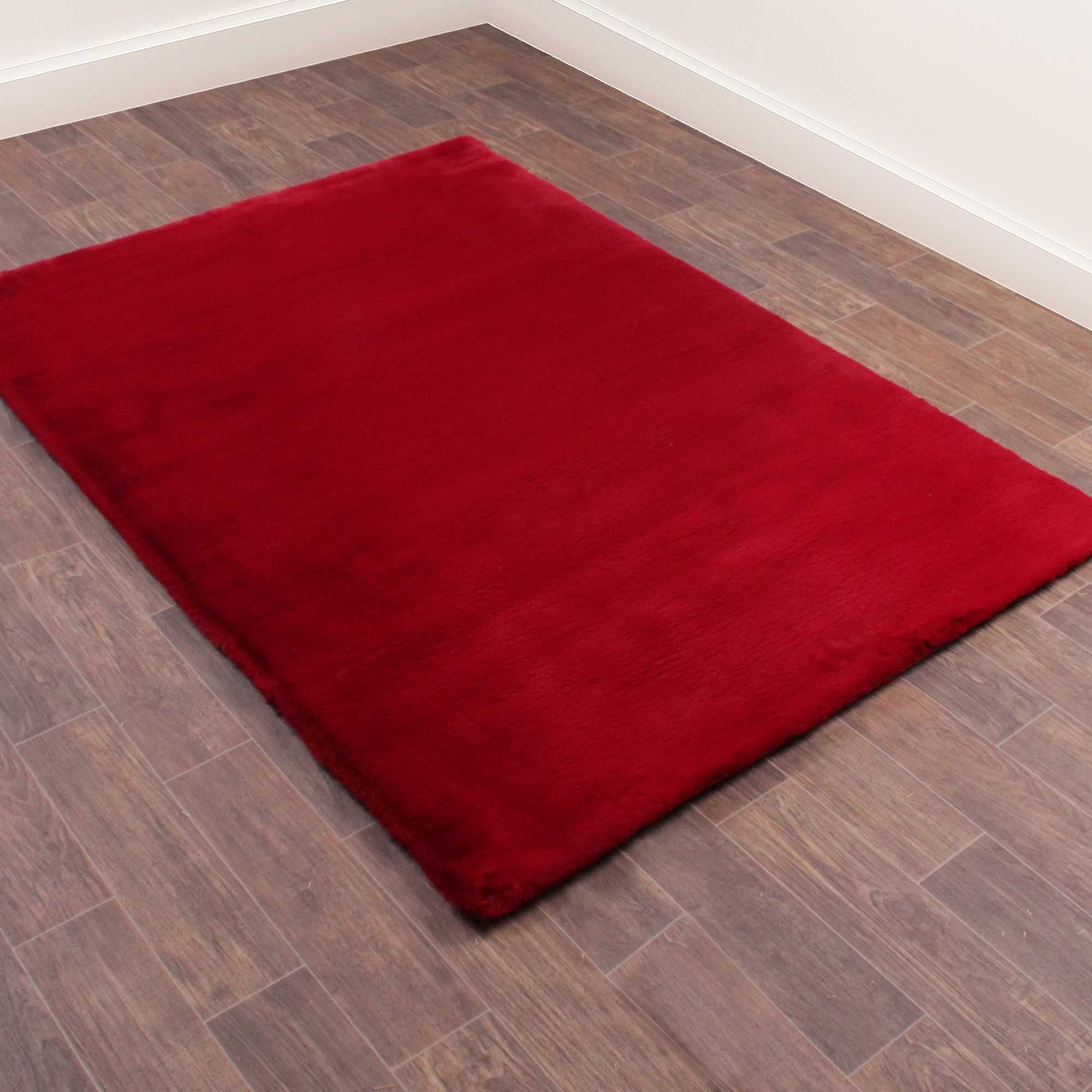 Luxe Faux Fur Rug In Red